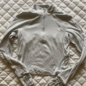 Lulu Lemon Rulu run half zip cropped